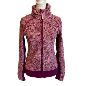 Lululemon Ivivva Girls Patterned Jacket - Pink. No  tags. Approx 12 (women’s XS)